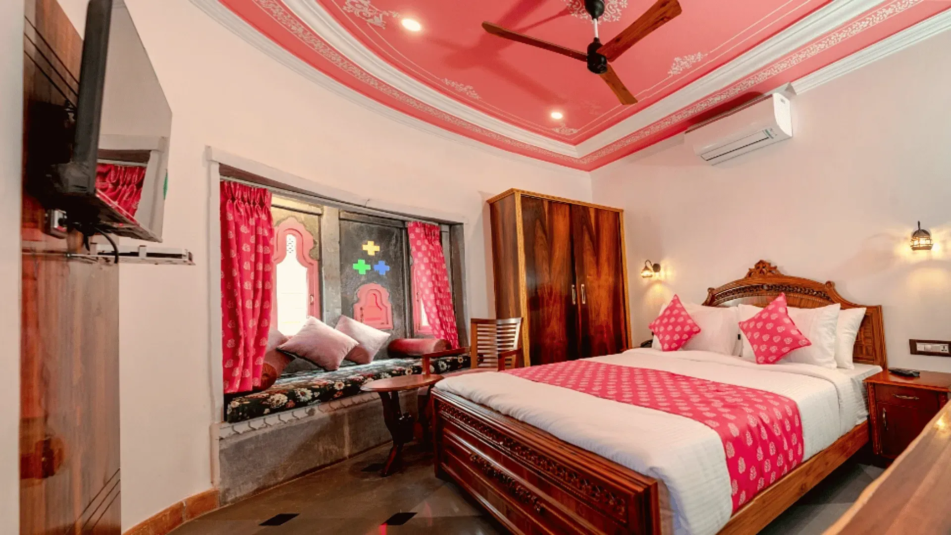Complete Interior Solutions